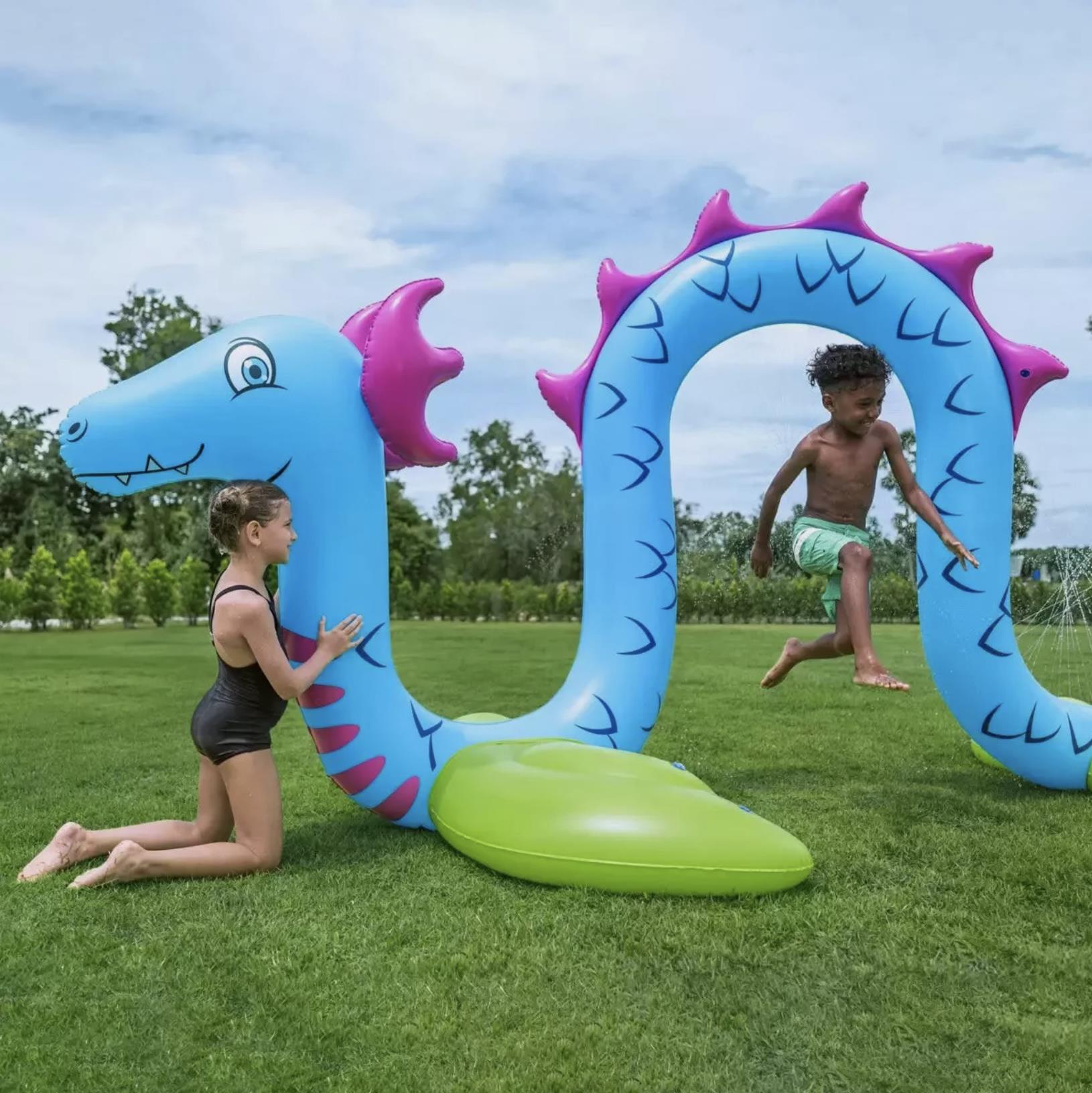 H2OGO! 20ft (6.1m) Giant Sea Serpent Kids Inflatable Sprinkler - Image 2