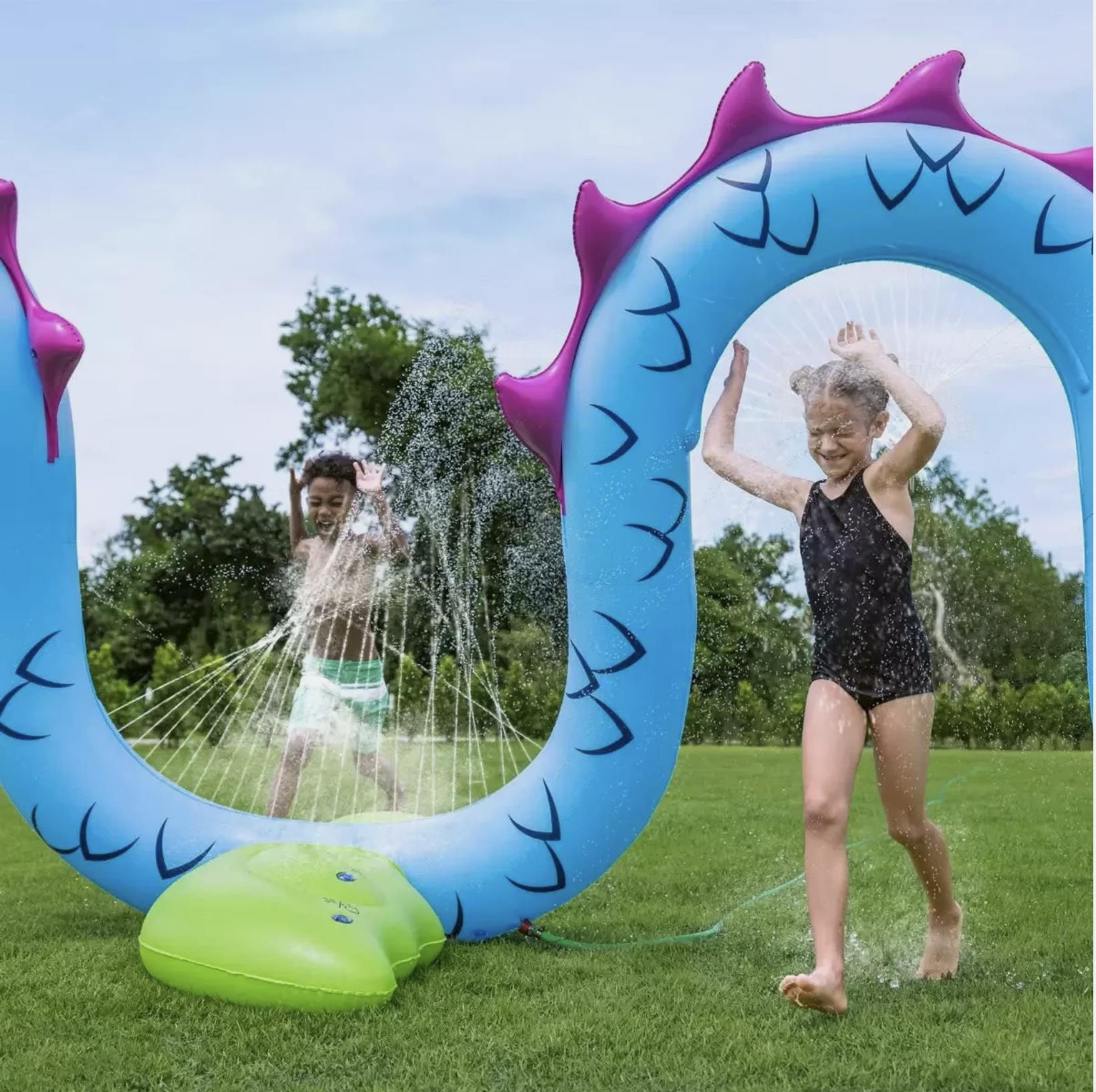 H2OGO! 20ft (6.1m) Giant Sea Serpent Kids Inflatable Sprinkler - Image 7