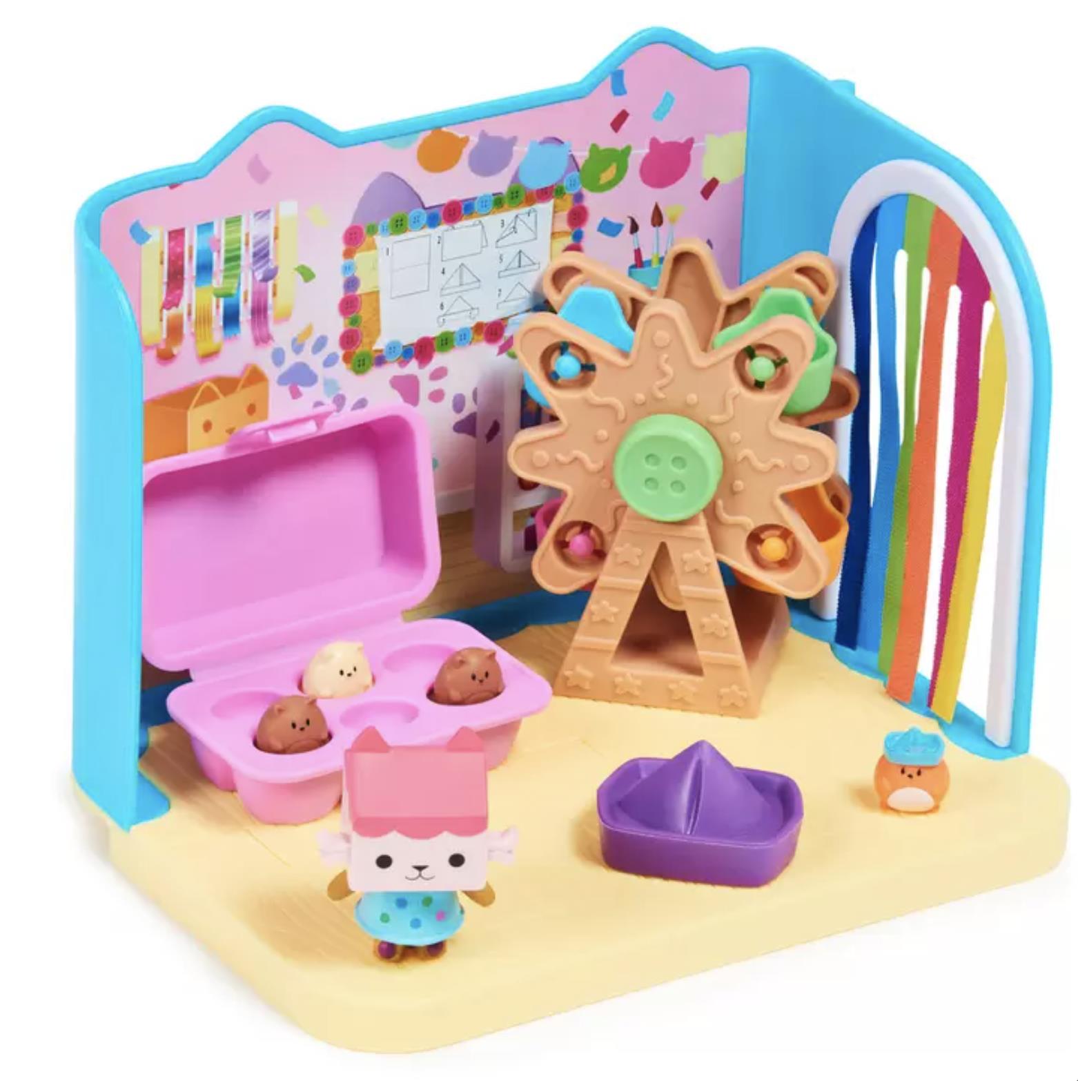 Gabby’s Celebration Dollhouse + 6 Deluxe Rooms Gift Set 60+ Pieces House Bundle with Sounds & Music - Image 7