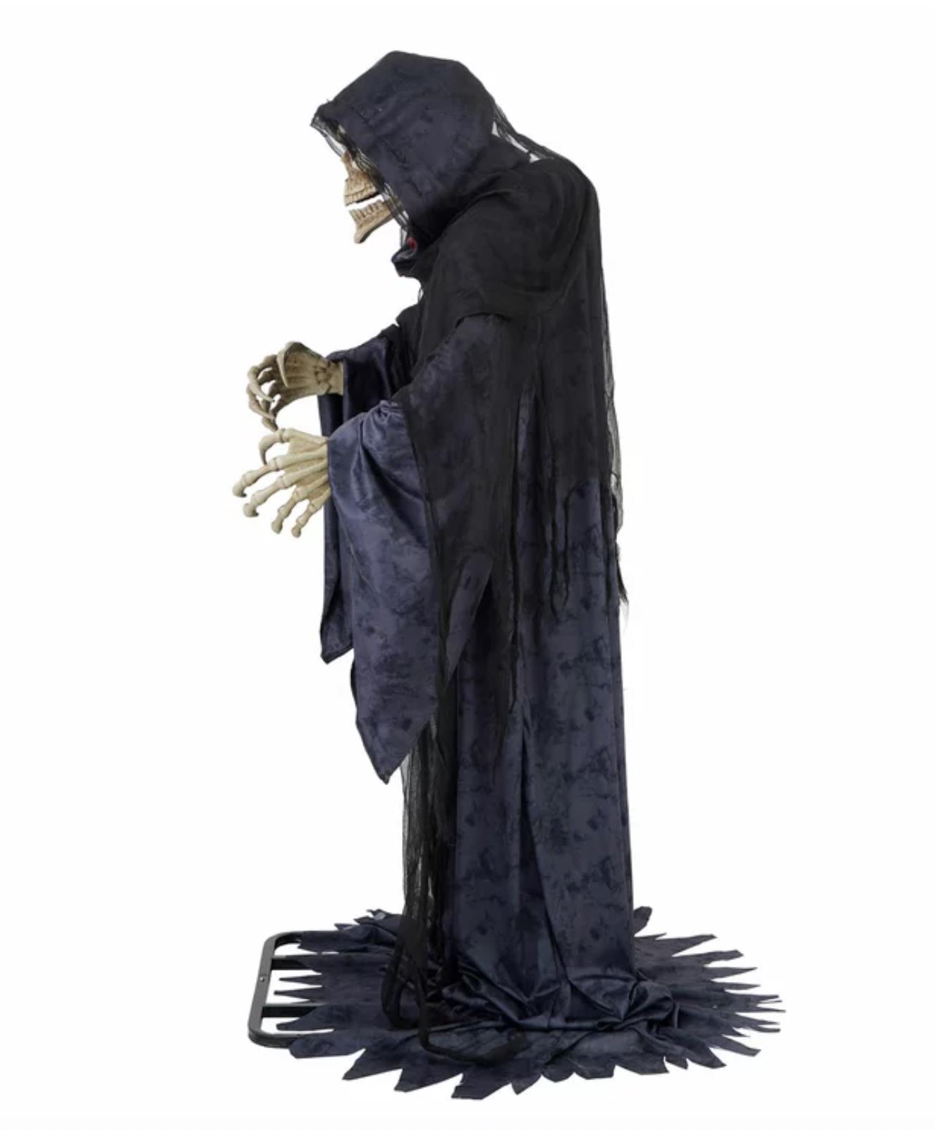 6.8ft (2.08m) Halloween Rise Up Reaper Animatronic with LED eyes - Image 7