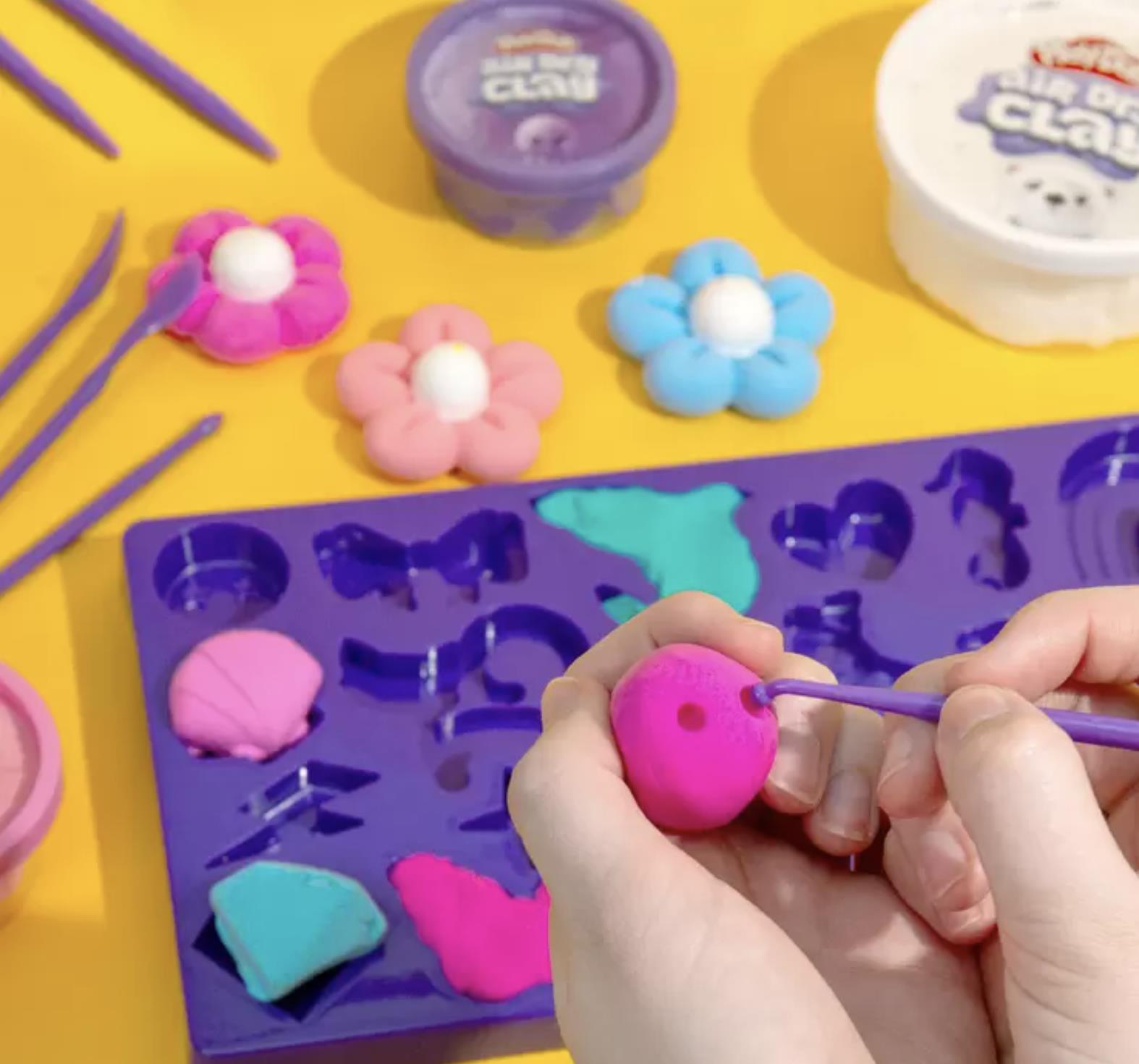 Play-Doh Air Dry Clay or 12 Variety Compounds Set Cloud Butter Bubble Pop (4+ Years) - Image 4