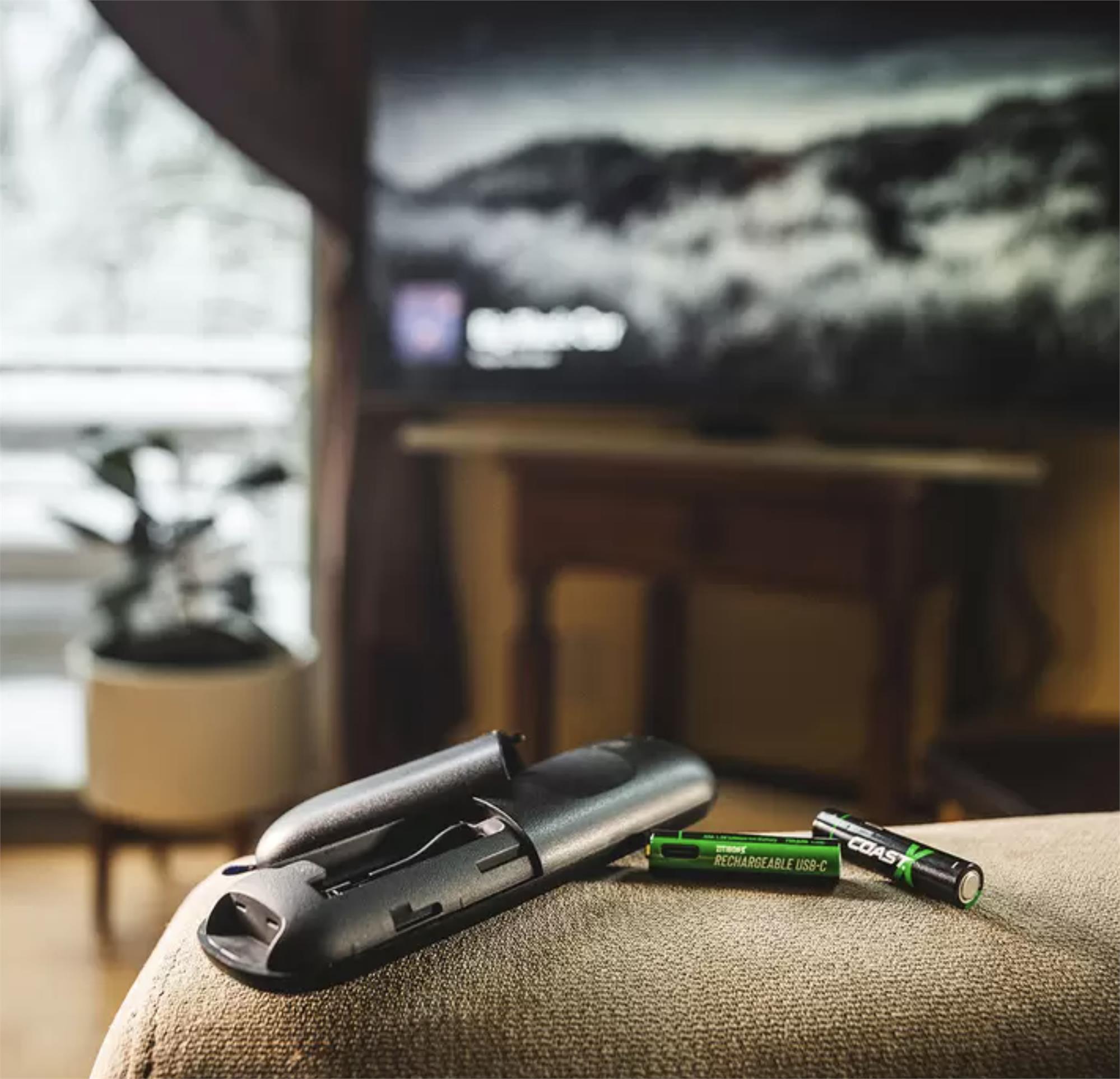 COAST ZITHION-X USB-C Rechargeable Lithium AA & AAA Batteries 8-Pack with Cable - Image 3