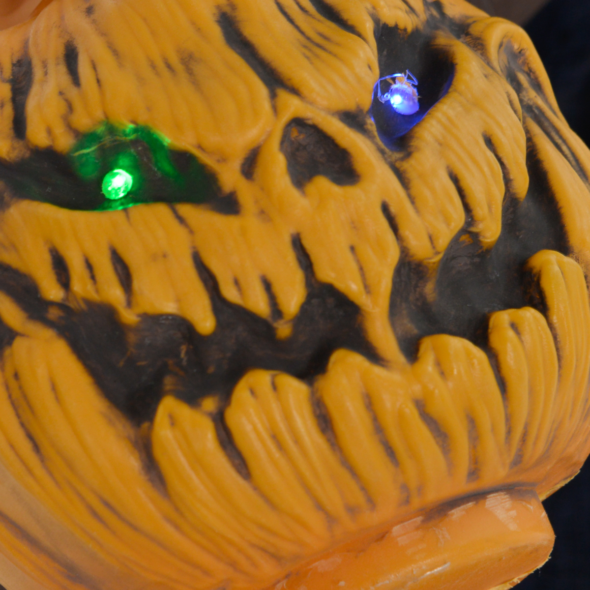 Halloween Witch with Broomstick Animatronic Prop with Light Up Eyes - Image 7