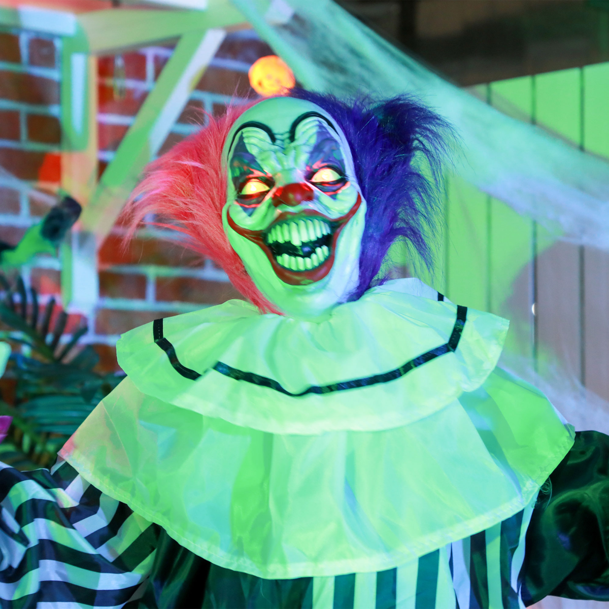 Halloween Clown Animatronic Prop with Light Up Eyes, for Indoor Outdoor - Image 8