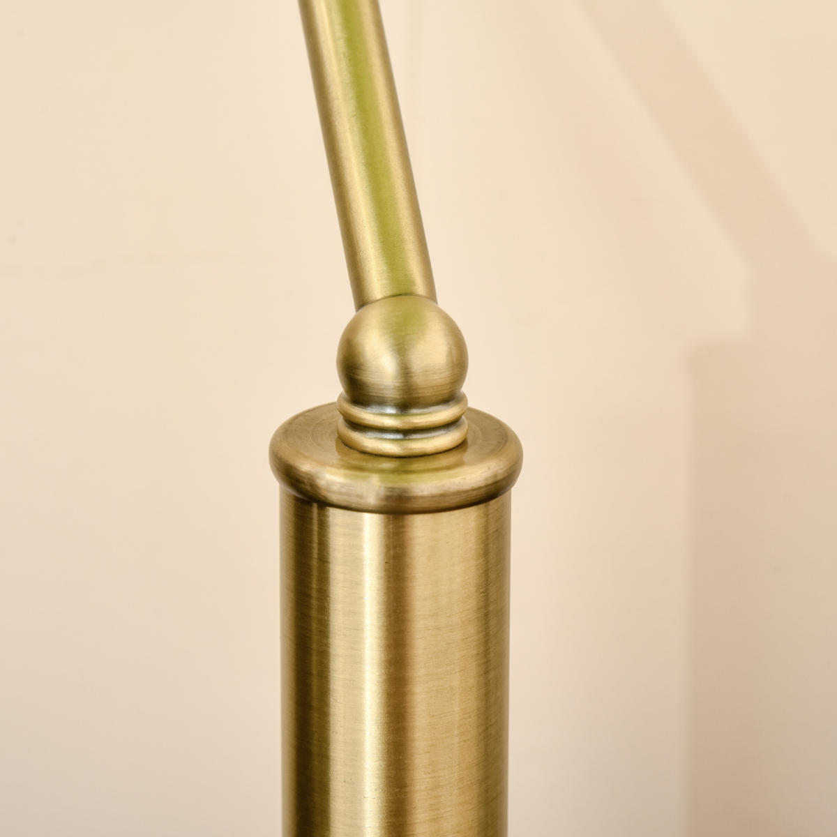 Banker's Table Lamp Desk Lamp w/Antique Bronze Base, Glass Shade and Pull Rope - Image 8