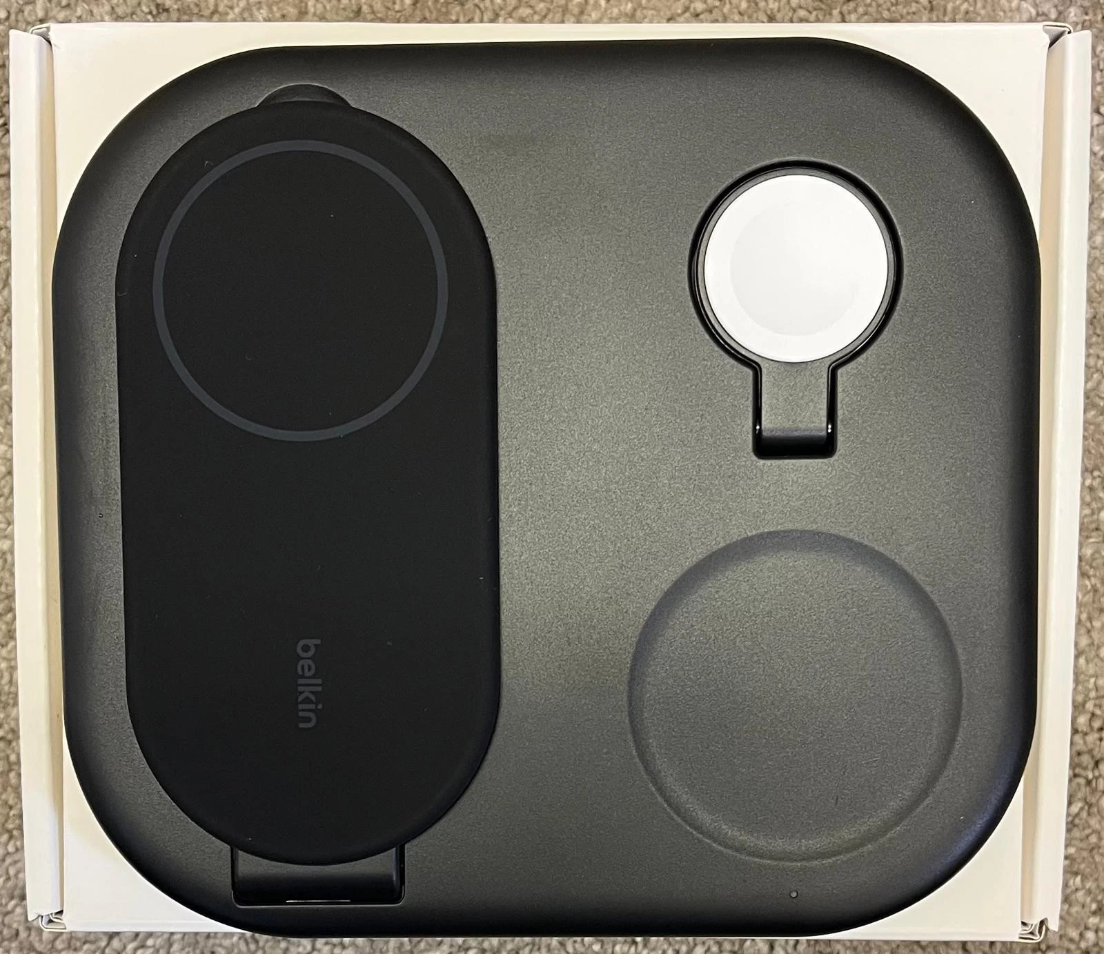 Belkin BoostCharge Pro 3-in-1 Magnetic Foldable Wireless Charger Qi2 Stand READ - Image 2