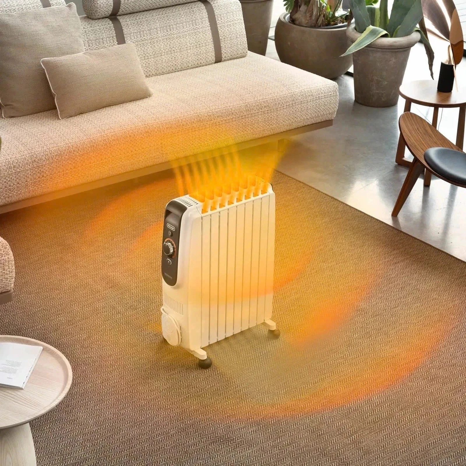 DeLonghi Dragon 4 Oil Filled Radiator 2000W White Electric Heater TRD50820T - Image 2